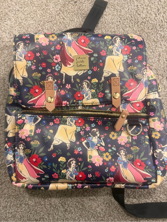 fkoral mini backpack Laney with the lining featuring an all ALAZA Spring Lily Flowers Mini